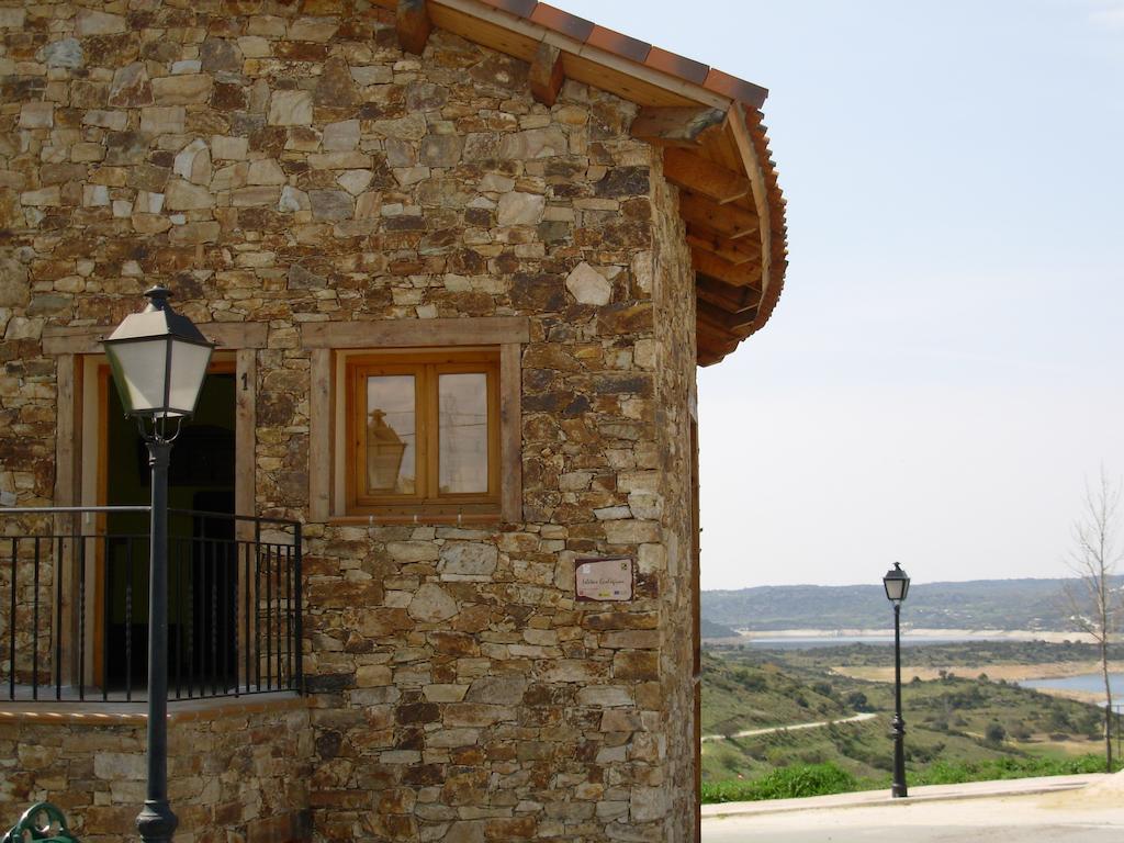 Los Camarotes Cervera de Buitrago Exteriér fotografie