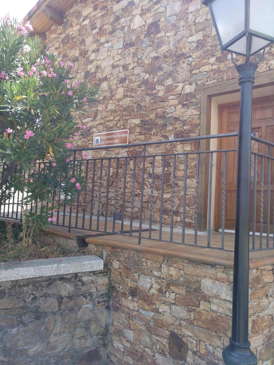 Los Camarotes Cervera de Buitrago Exteriér fotografie