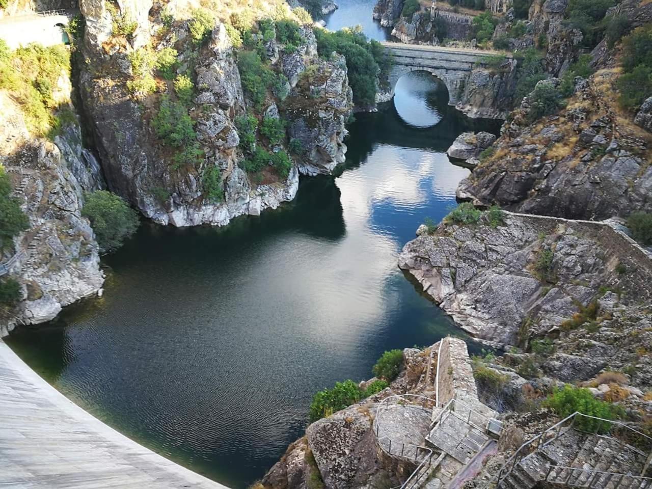Los Camarotes Cervera de Buitrago Exteriér fotografie